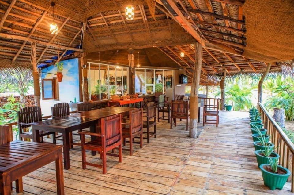 Whisky Point Surf Cabana Arugam Kudah Eksteriør bilde
